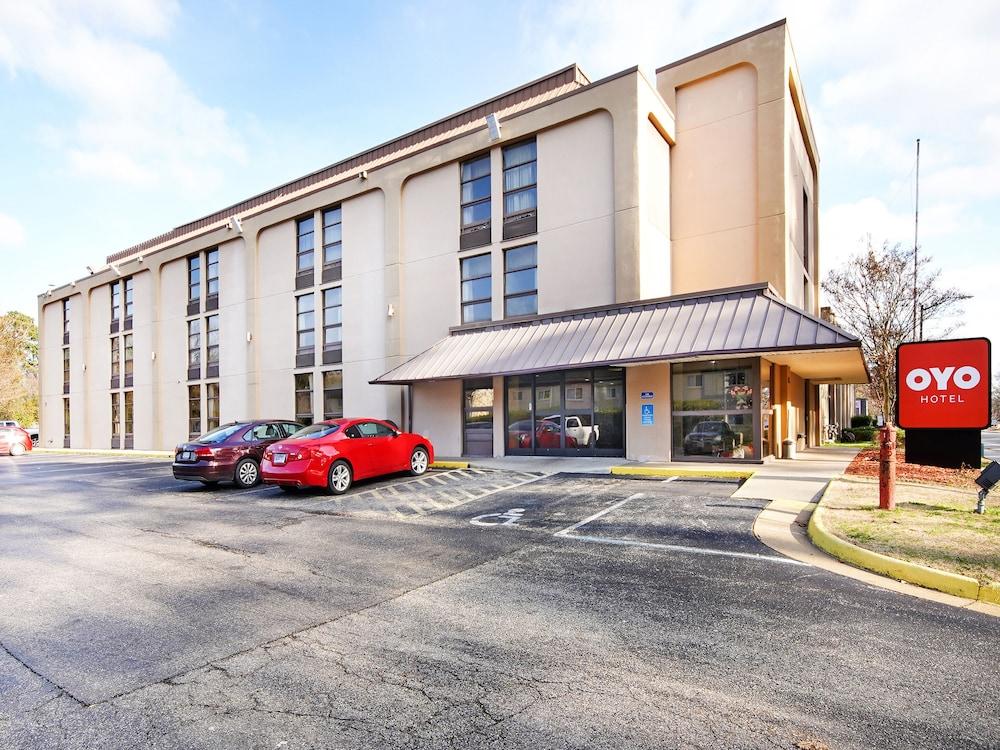 Baymont By Wyndham Williamsburg Hotel Exterior foto